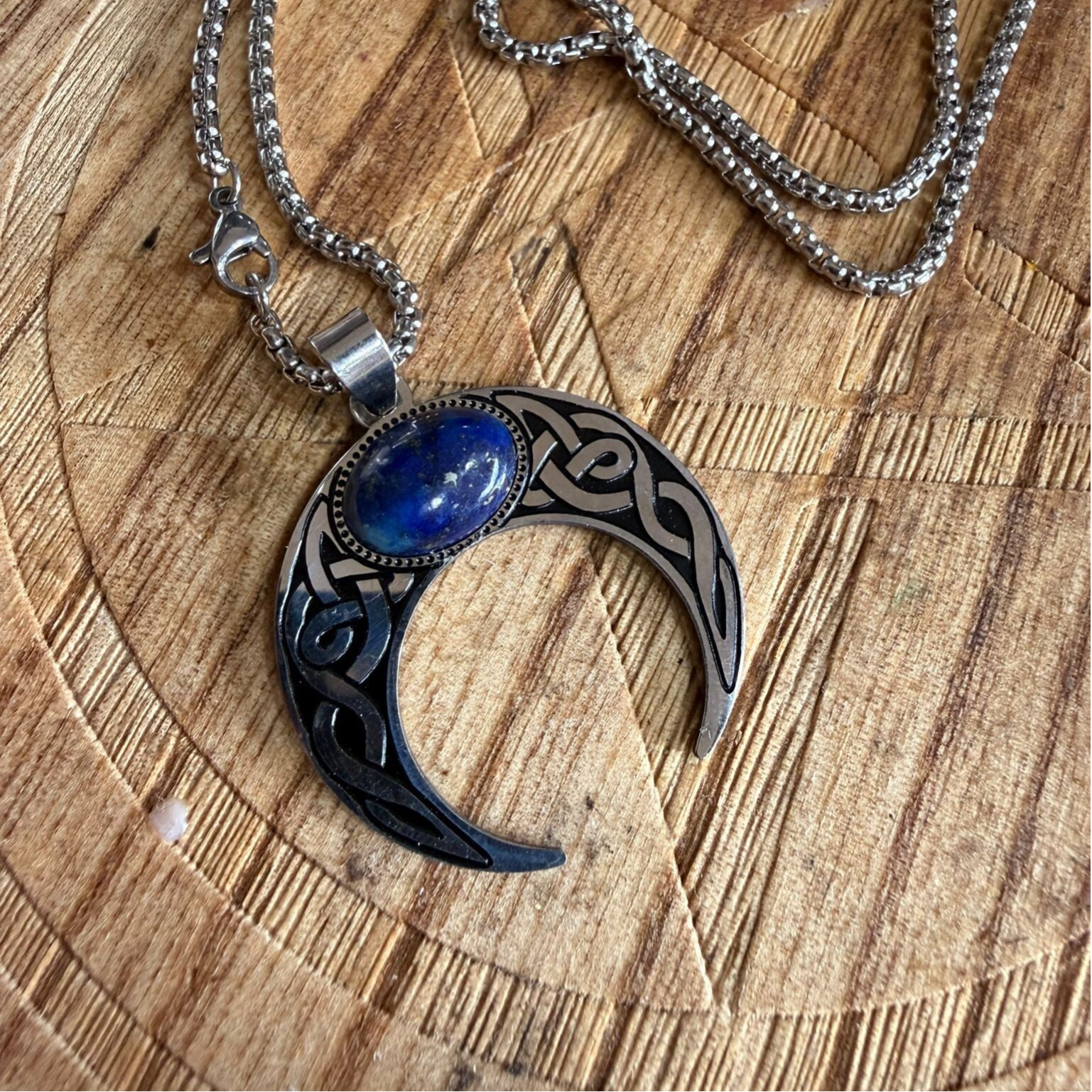 Collar · Lúnula con Lapislázuli