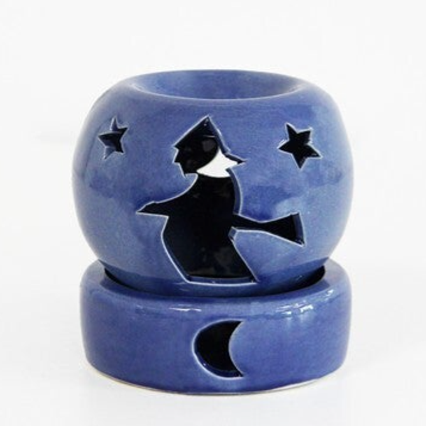 Quemador de Cerámica con Diseño de Bruja en su Escoba