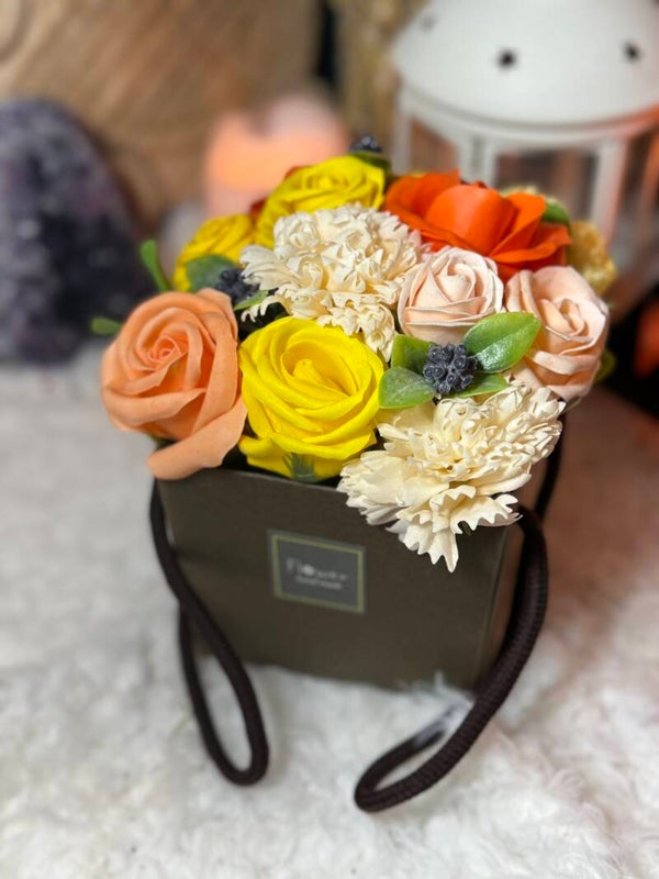 Bouquet de Flores de Jabón con Rosas y Claveles 🌸💫