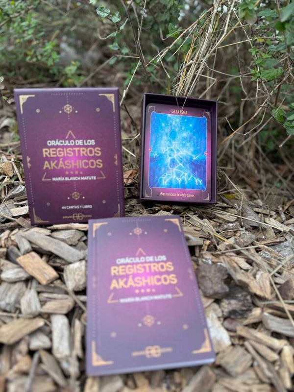 Oráculo de los Registros Akáshicos: Conecta con la Sabiduría Universal y la Energía del Amor