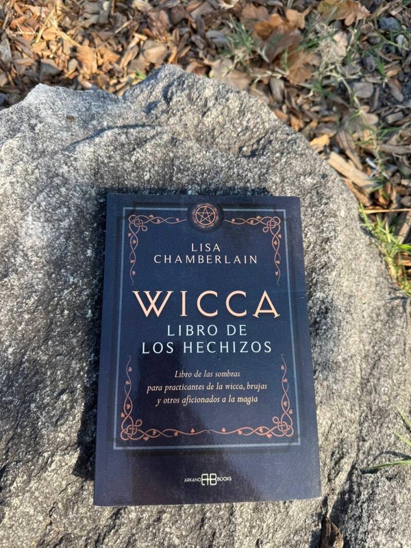 Wicca, Libro de los Hechizos