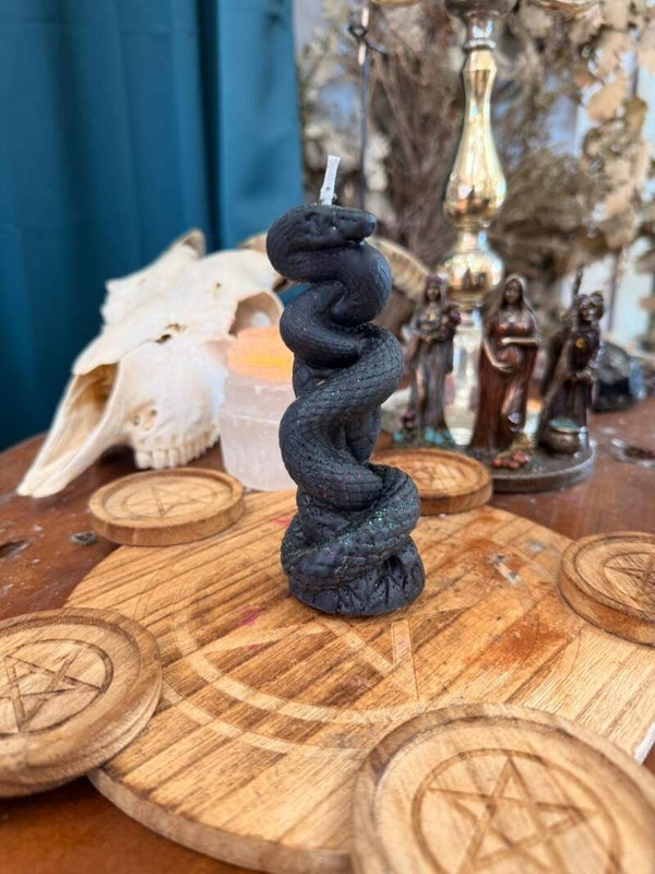 Velón Artesanal de Soja – Serpiente Protectora Curt 2