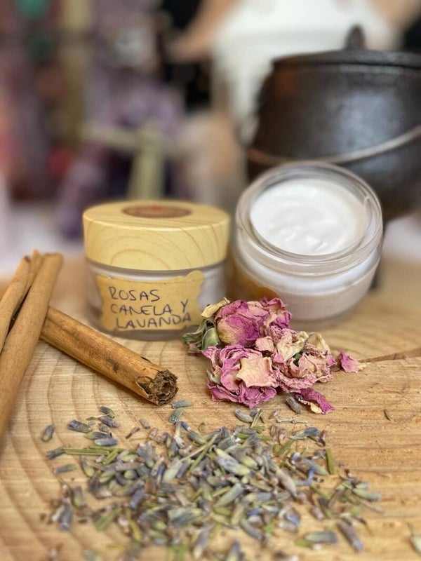 Crema de Canela, Rosas y Lavanda para Nutrir y Embellecer tu Piel