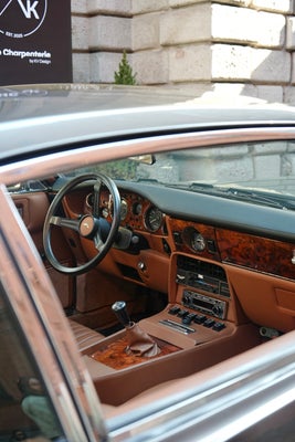 image00032-standard.jpg