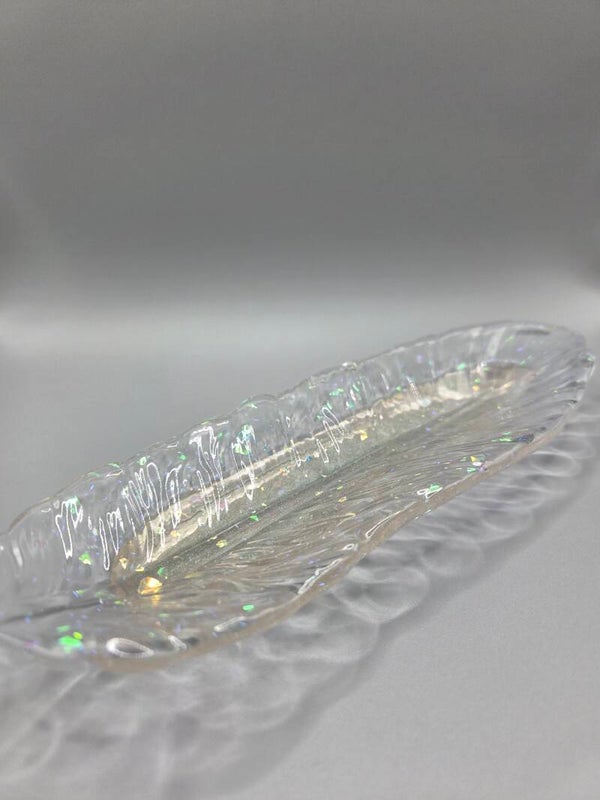 Feder-Schale aus Epoxidharz – handgemachte Schmuckablage