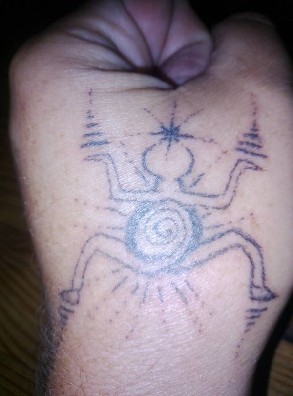 Tatouage sacré