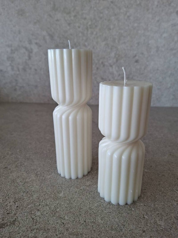 Juego de 2 velas blancas de diseño