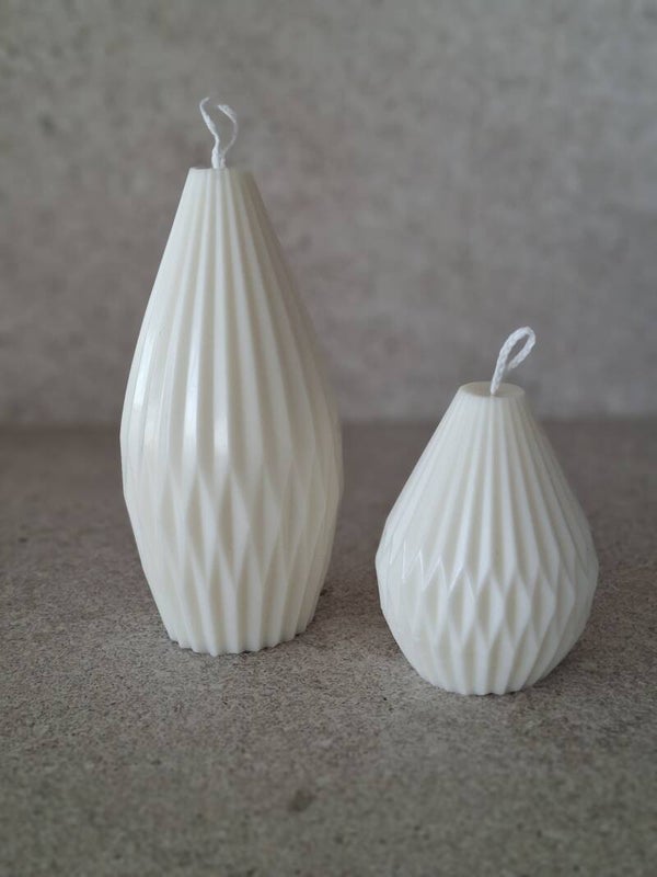 Conjunto de dos velas blancas