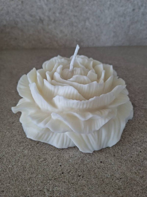 Vela Peonia gran formato, con aroma a vainilla