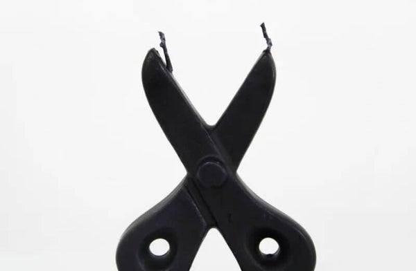 Vela en forma de Tijera Negra