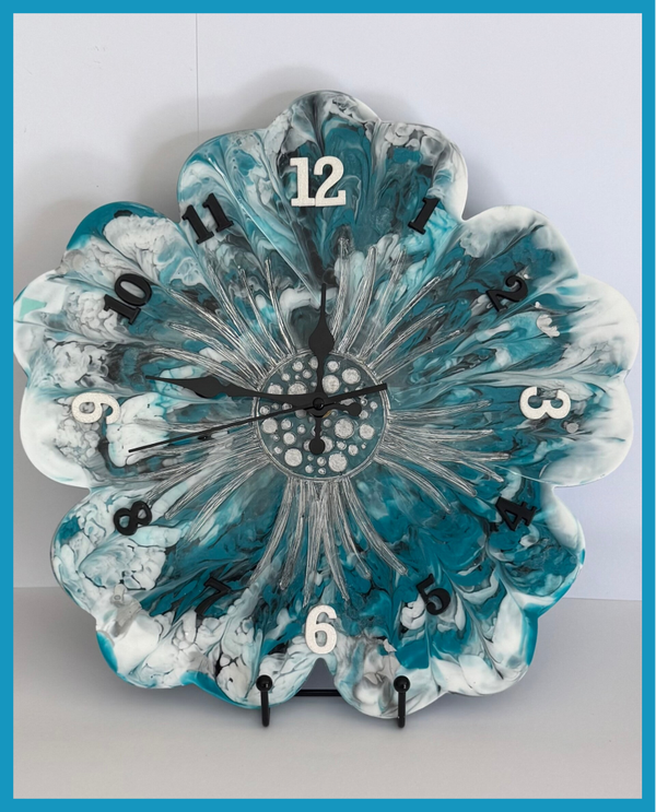 Flower shaped resin clock