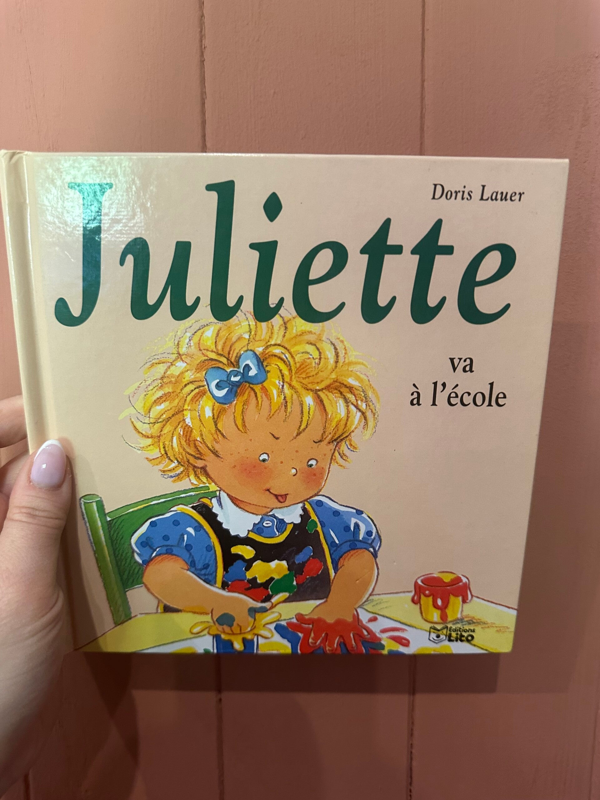 Juliette va à l'école