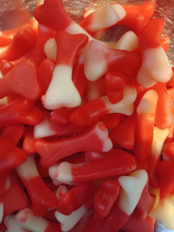 Os rouge et blanc lisse