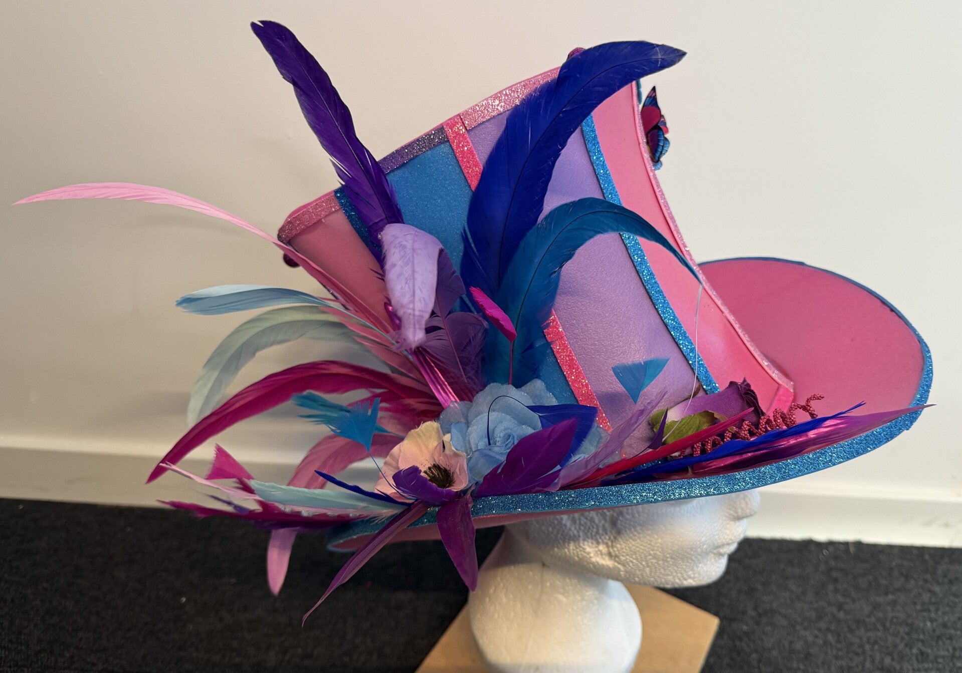 Hoge hoed blauw/roze/lila