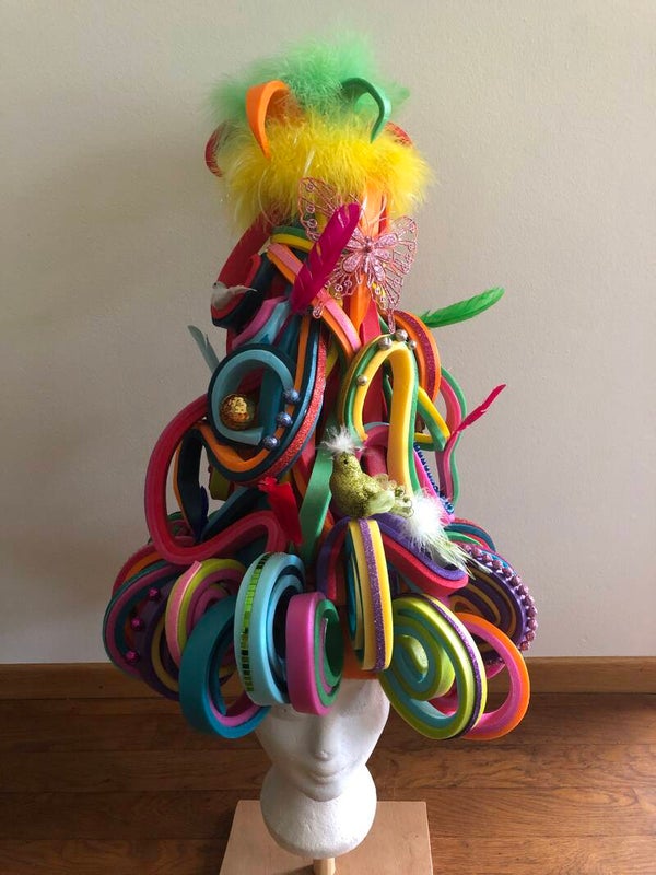 Fantasie-creatie met krullen