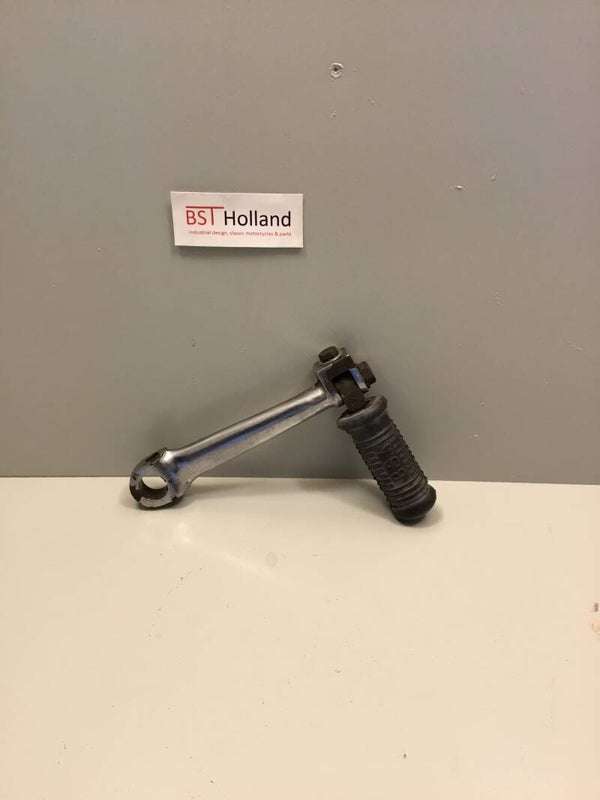 BSA  C15 B40 kickstarter