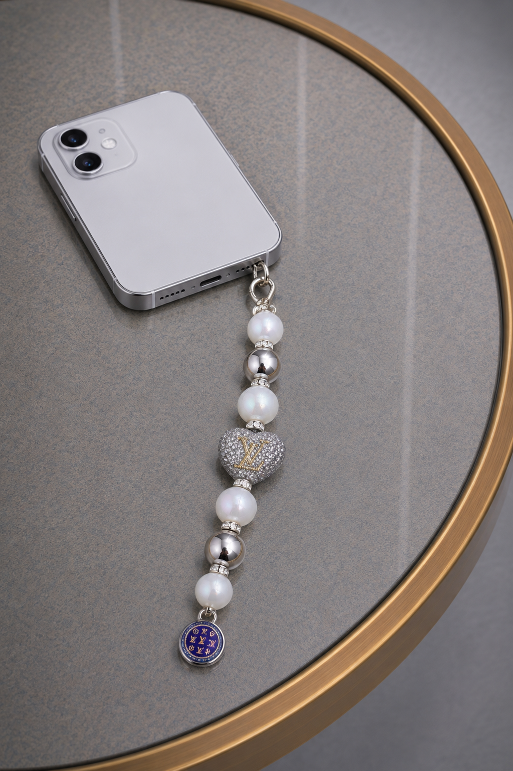 Lv heart silver  telefoonhanger