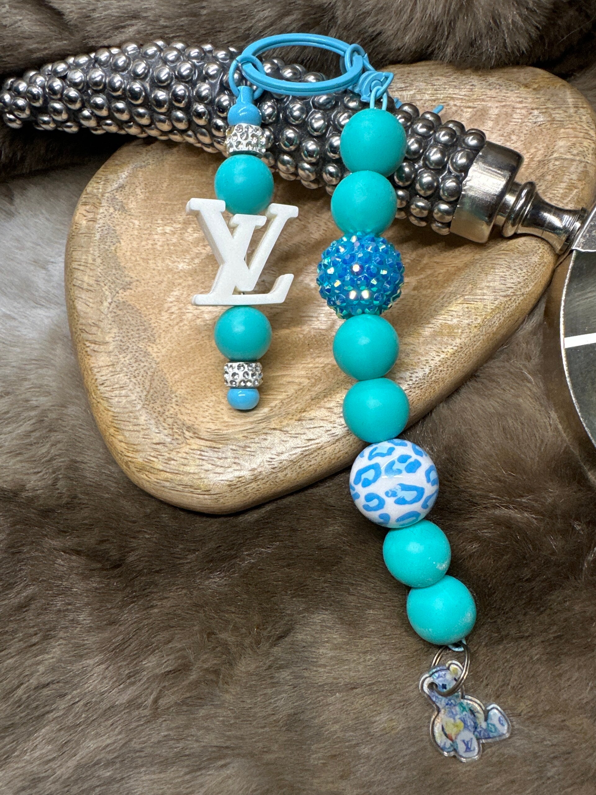 Turquoise LV