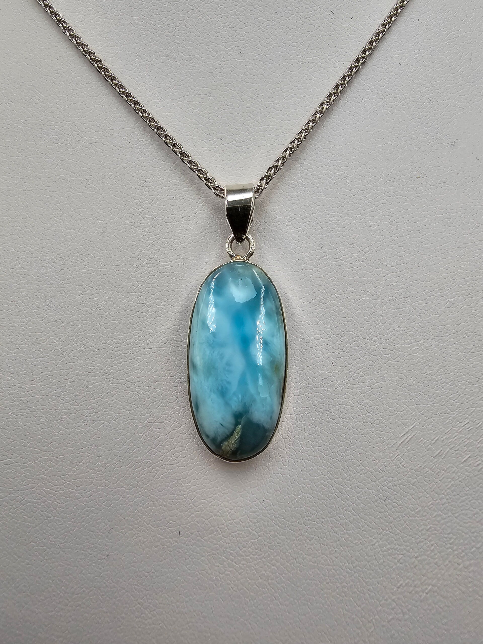 Larimar (zh)