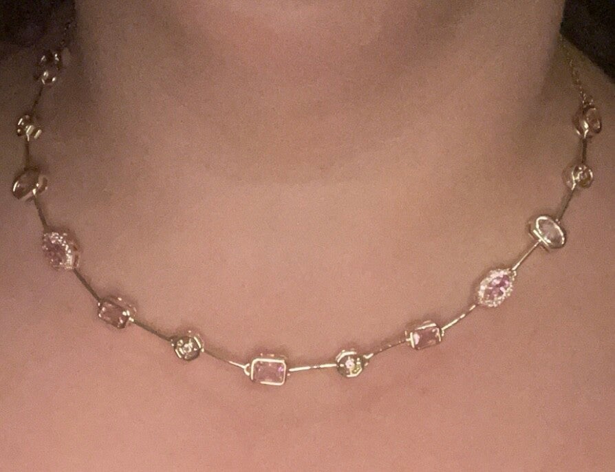 Pinky necklace