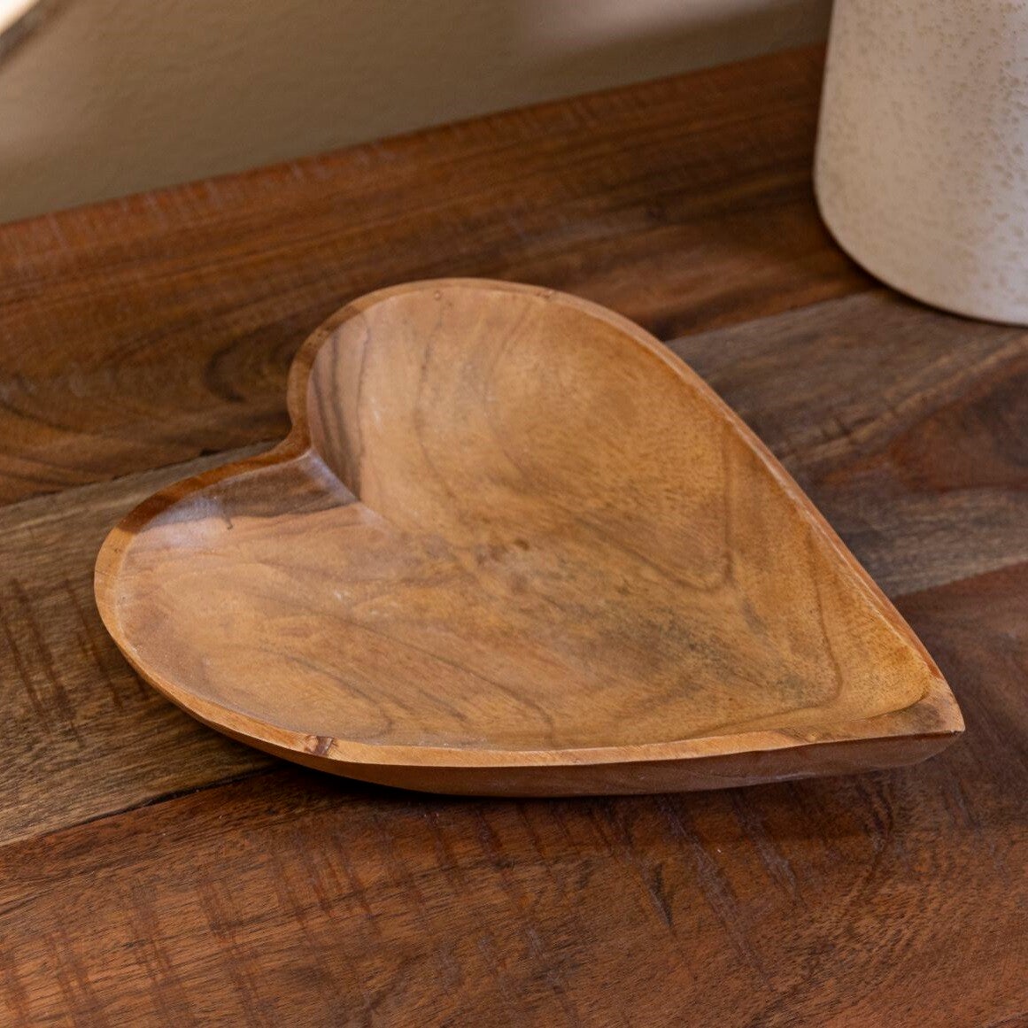 Svuotatasche CUORE in teck di recupero fatto a mano