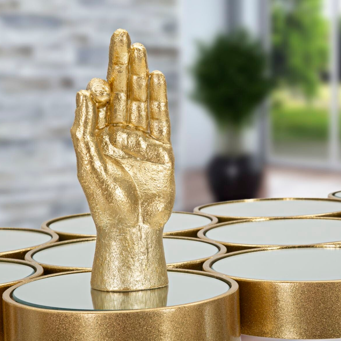 Statuetta MANO DORATA OK in resina decorata a mano