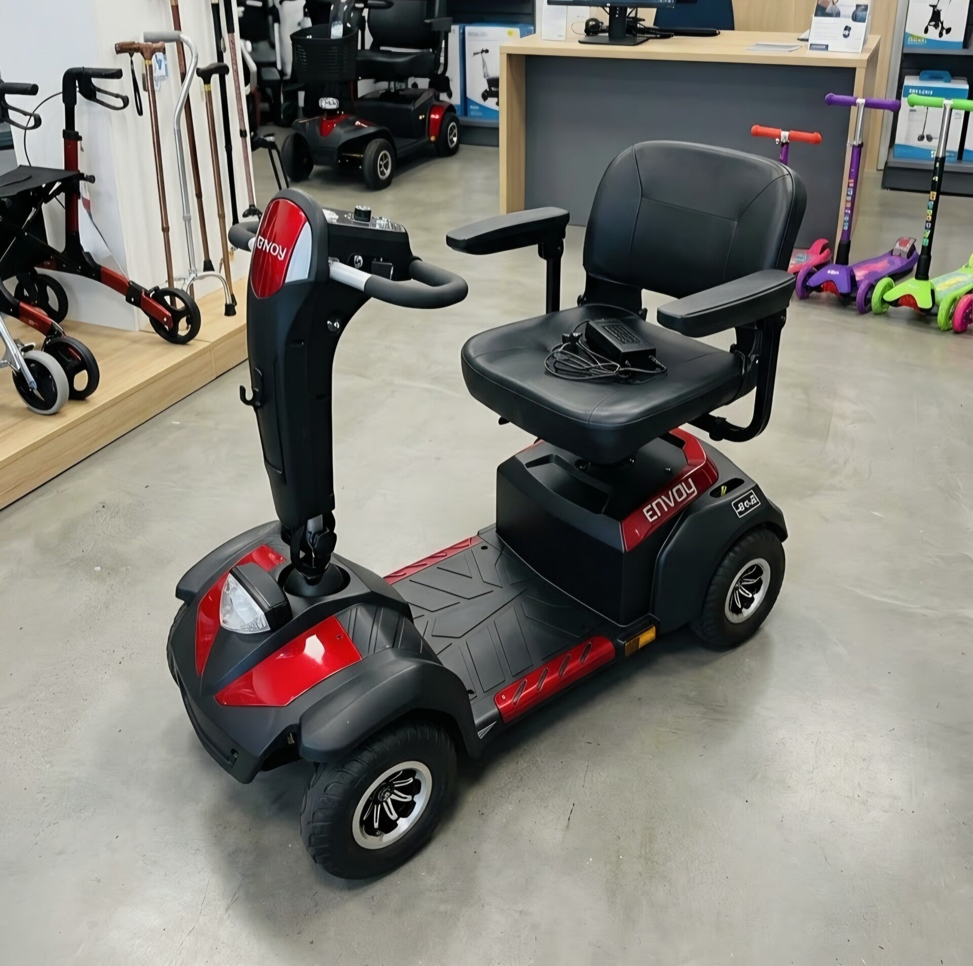 Reconditioned envoy 4  4mph mobility scooter