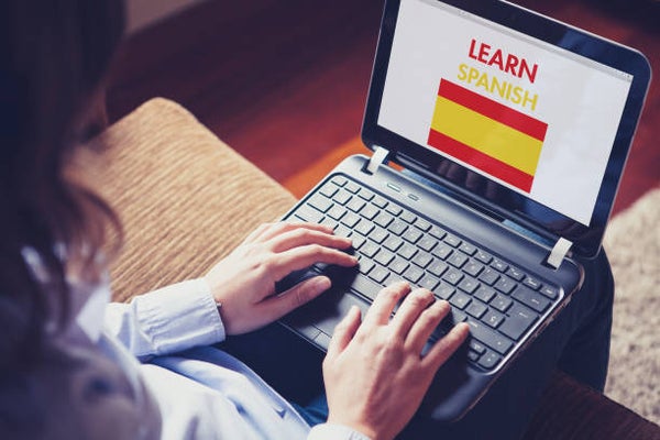 Online Spanish lessons for foreigners one to one. All levels
