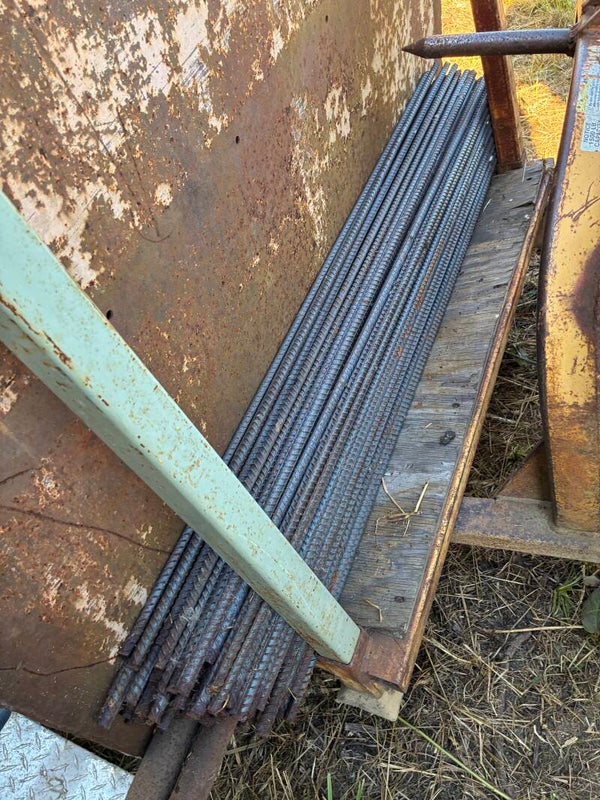 5/8” x 5’ Long Steel Rebar / Reinforcing Rod