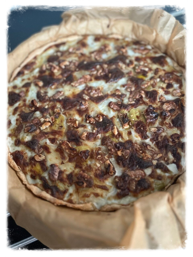 Tarte poireaux, bleu et noix
