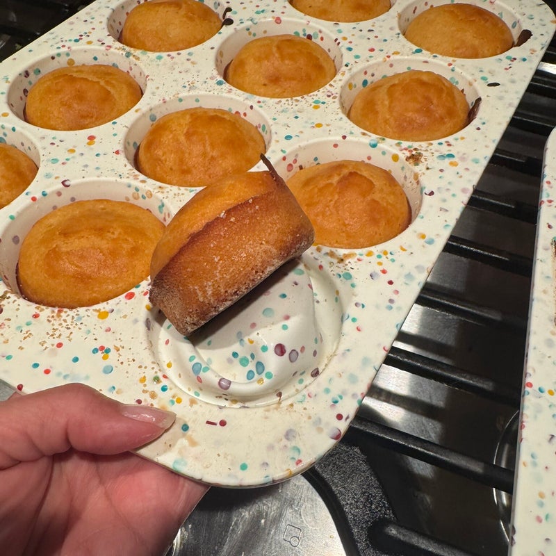 butter-mochi-cupcake-with-azuki-bean-5-standard.jpg