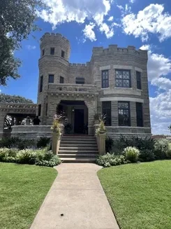 Waco - The Castle Tour by Chip & Joanna Gaines / Texas Road Trips ...