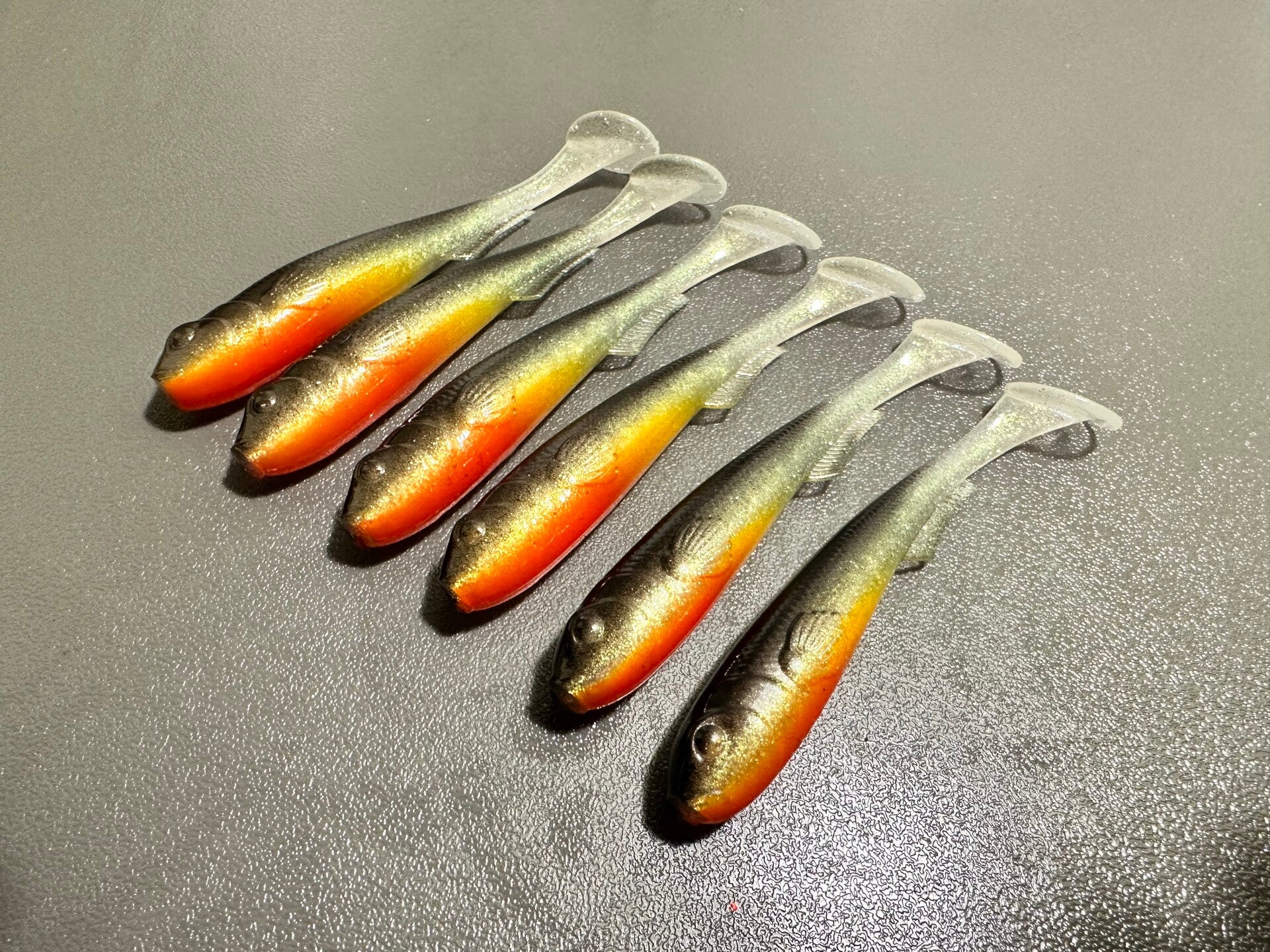 Predalure Baits - Paddle tail – Burnt Shiner 2.0   (Extra Soft) 6kpl