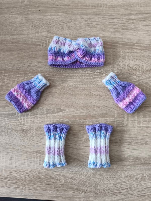 Sockenhexe "liebevoll" selbst gestrickte Baby Accessoires