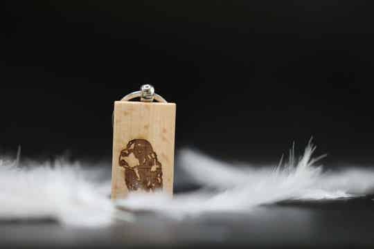 Schlüsselanhänger aus Holz