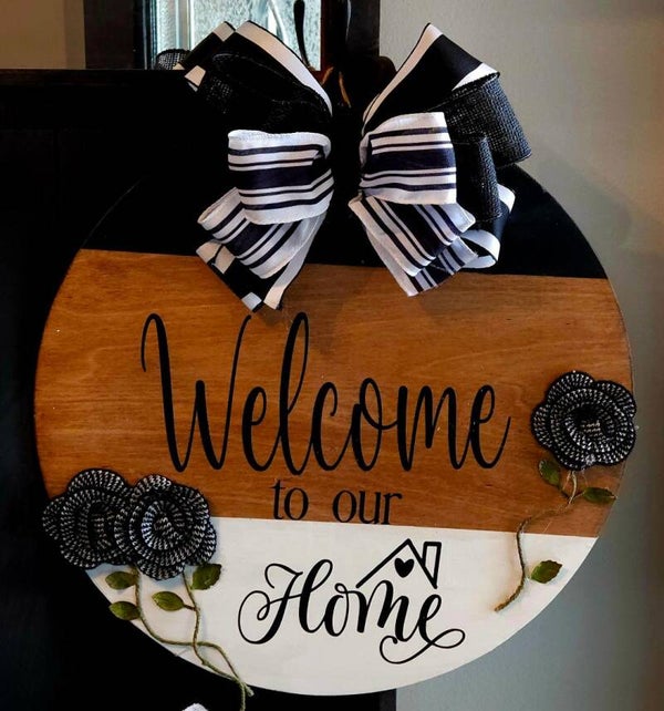BLK AND WHT WELCOME HOME SIGN