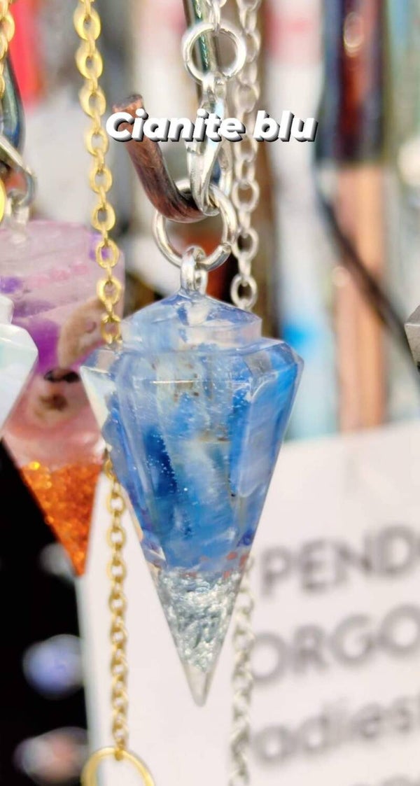 Pendolo Cianite blu