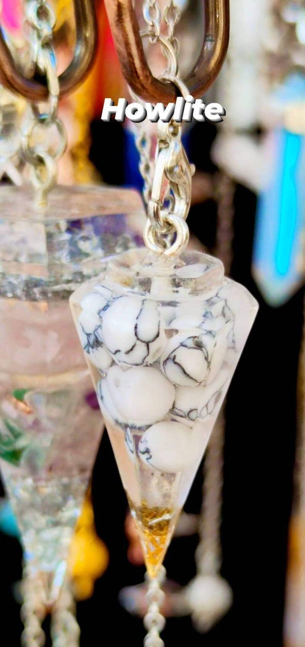 Pendolo Howlite bianca