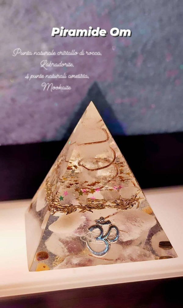 PIRAMIDE OM