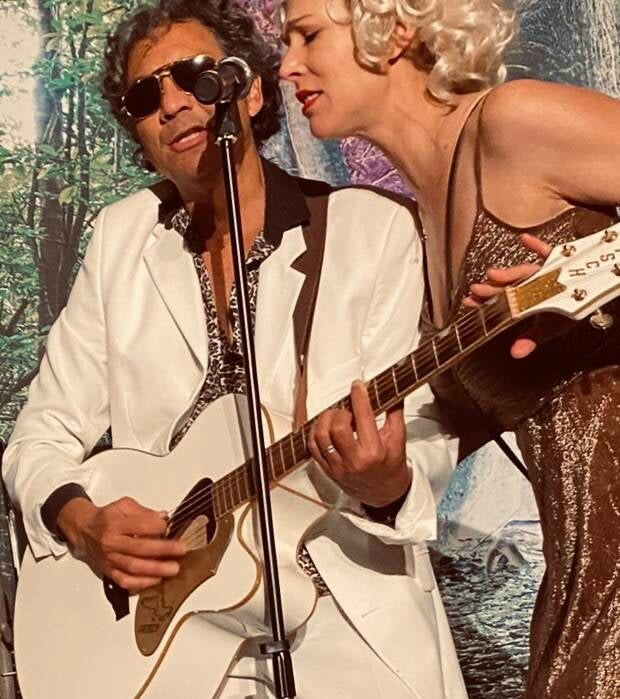 Hot Eddy and de Blue Mondays