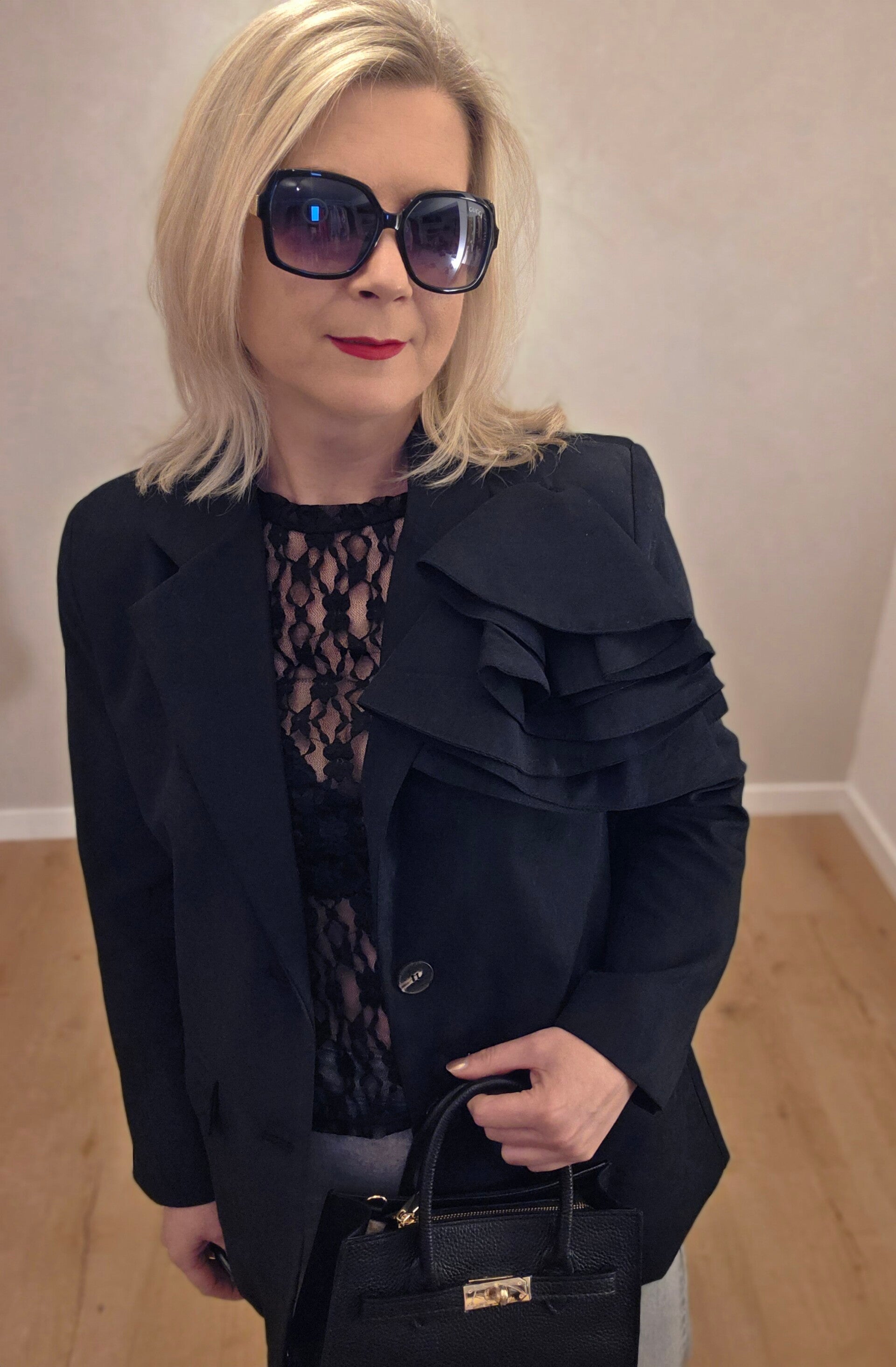 Eleganter Blazer mit Volant-Detail