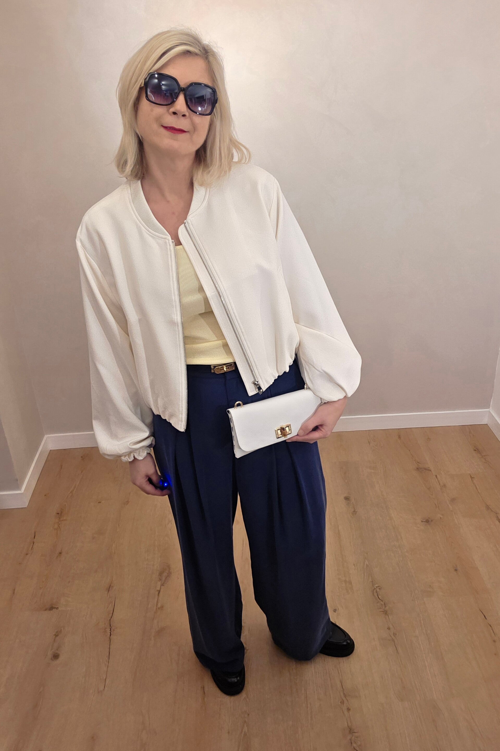 Leichte Bomberjacke – zeitloser Stil