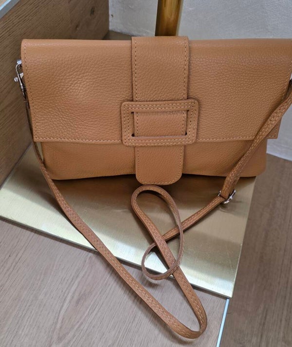 Elegante Leder-Clutch – stilvoll & modern