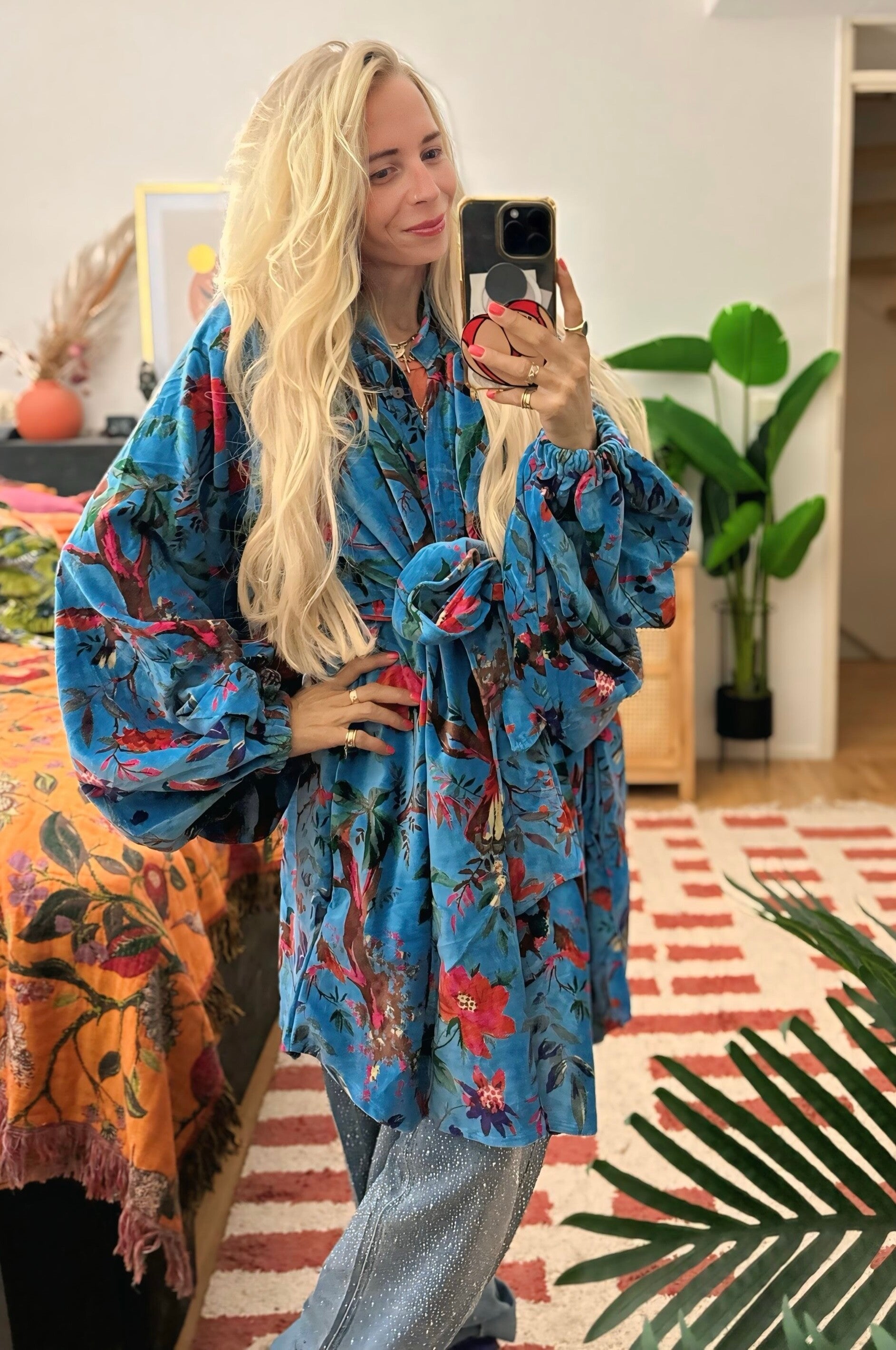 *Esmee Blouse Limited Velvet