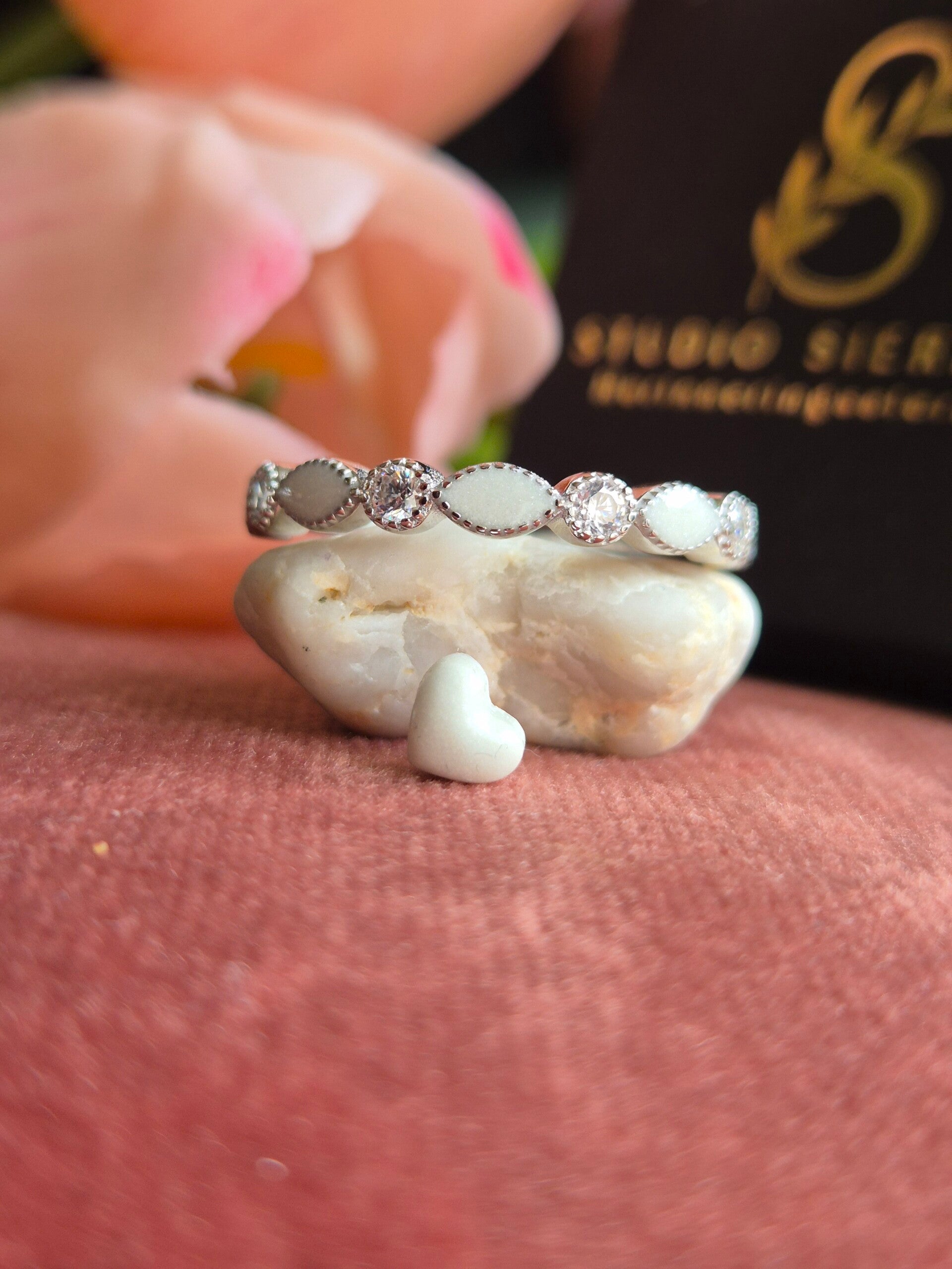 Ring 925 Zilver bevat zirkonia steentjes