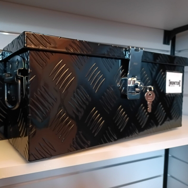 poręczna skrzynia na amunicję z uchwytami i zamkiem