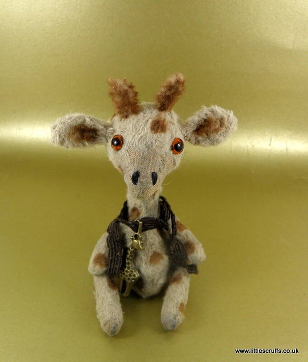 Ziggy the Giraffe   NEW