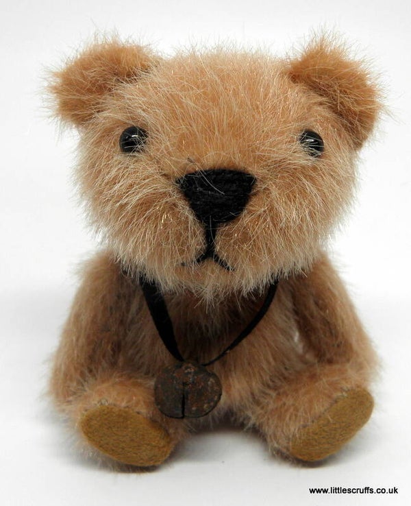 Billy, a tiny Ted