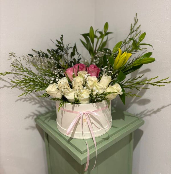 Spring Abundance Hat Box