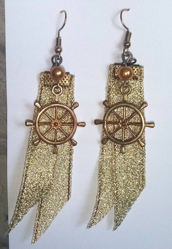 Boucles d'oreilles Gouvernail doré
